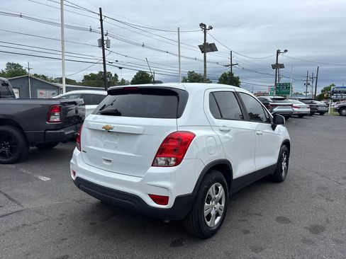 Used 2017 Chevrolet Trax LS FWD image 6