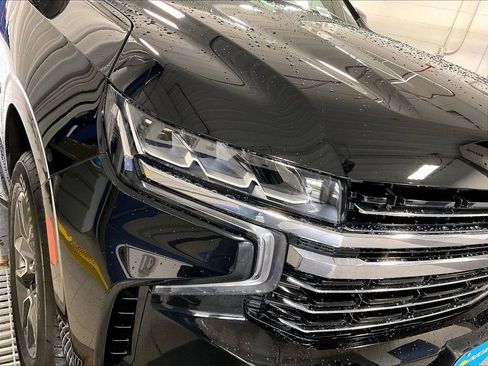 Used 2023 Chevrolet Tahoe LT w/ LT Signature Plus Package AWD/4WD image 34