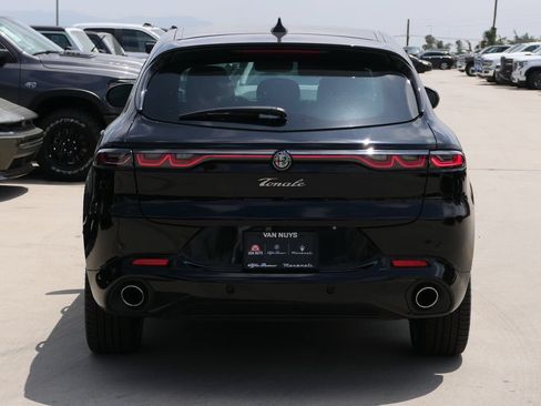 Used 2025 Alfa Romeo Tonale w/ Premium Package AWD/4WD image 5
