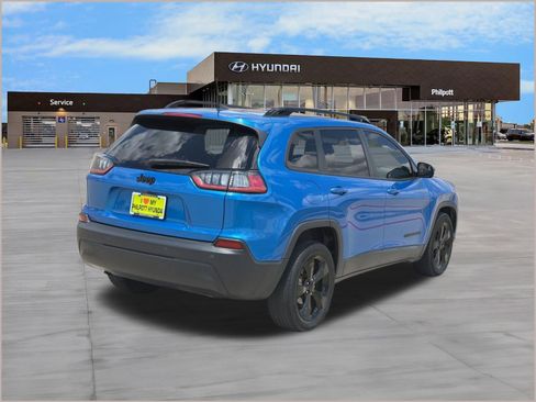 Used 2020 Jeep Cherokee Latitude Plus FWD image 9