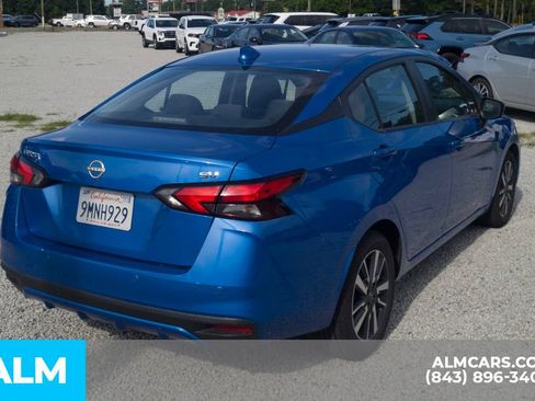 Used 2024 Nissan Versa SV FWD image 23