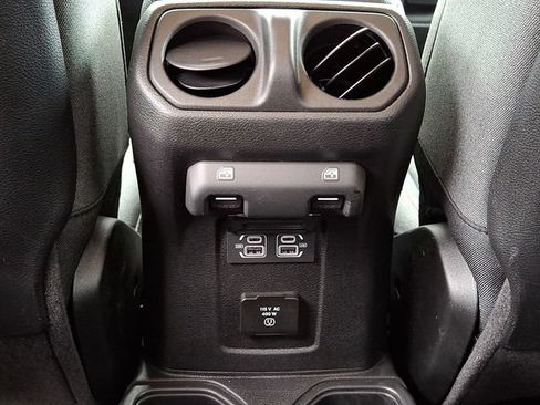 Used 2026 Jeep Gladiator Rubicon AWD/4WD image 11