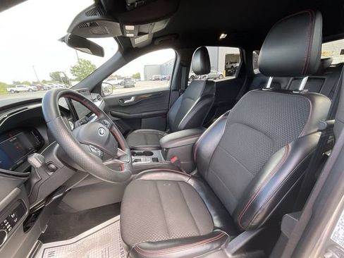 Certified 2023 Ford Escape ST-Line w/ Tech Pack #1 AWD/4WD image 12