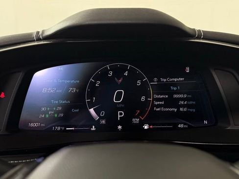 Used 2022 Chevrolet Corvette Stingray Coupe w/ Z51 Performance Package RWD image 23