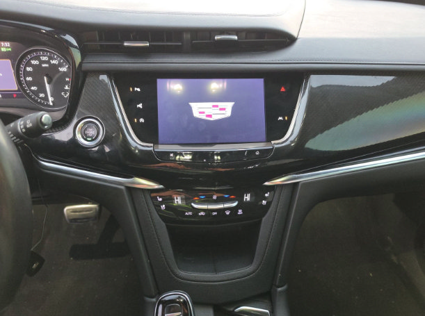 Used 2023 Cadillac XT6 Sport w/ Technology Package AWD/4WD image 12