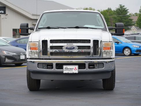 Used 2010 Ford F250 XLT AWD/4WD image 8