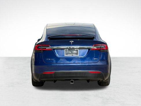 Used 2016 Tesla Model X 60D image 10