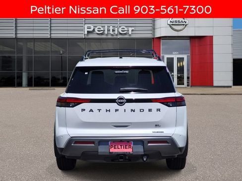 New 2026 Nissan Pathfinder SL w/ SL Premium Package FWD image 4