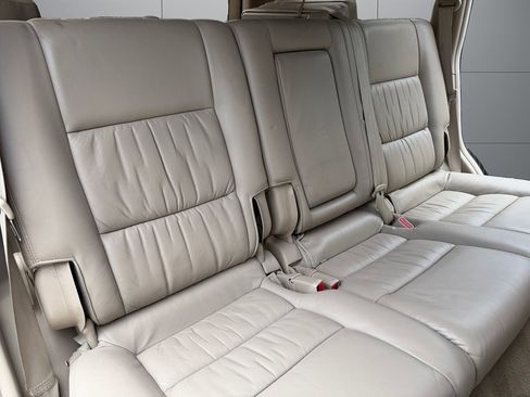 Used 2001 Toyota Land Cruiser AWD/4WD image 27