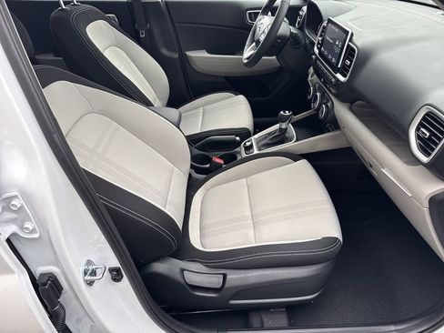 New 2026 Hyundai Venue SEL image 13