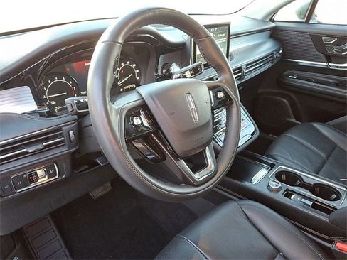 Used 2022 Lincoln Corsair AWD w/ Premium Package image 17