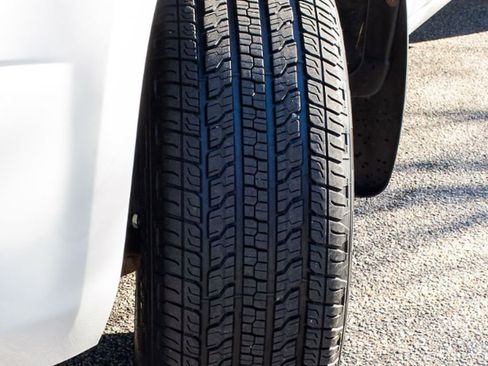 Used 2018 Chevrolet Colorado Z71 image 9