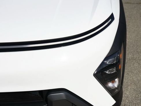 Used 2024 Hyundai Kona SEL FWD image 10