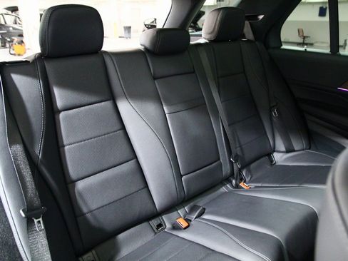 Used 2025 Mercedes-Benz GLE 350 4MATIC image 27