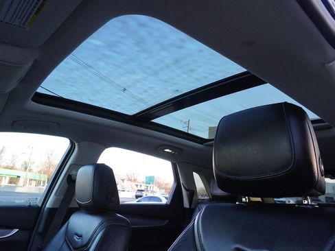 Used 2019 Cadillac XT5 Luxury image 23