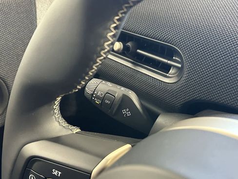 Certified 2025 MINI Cooper 2-Door Hardtop image 15