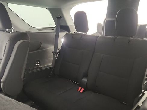 Certified 2024 Ford Explorer XLT AWD/4WD image 29