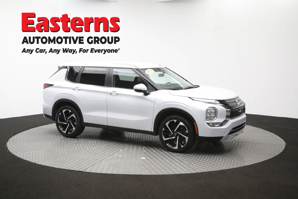 Used 2024 Mitsubishi Outlander SE AWD/4WD image 50