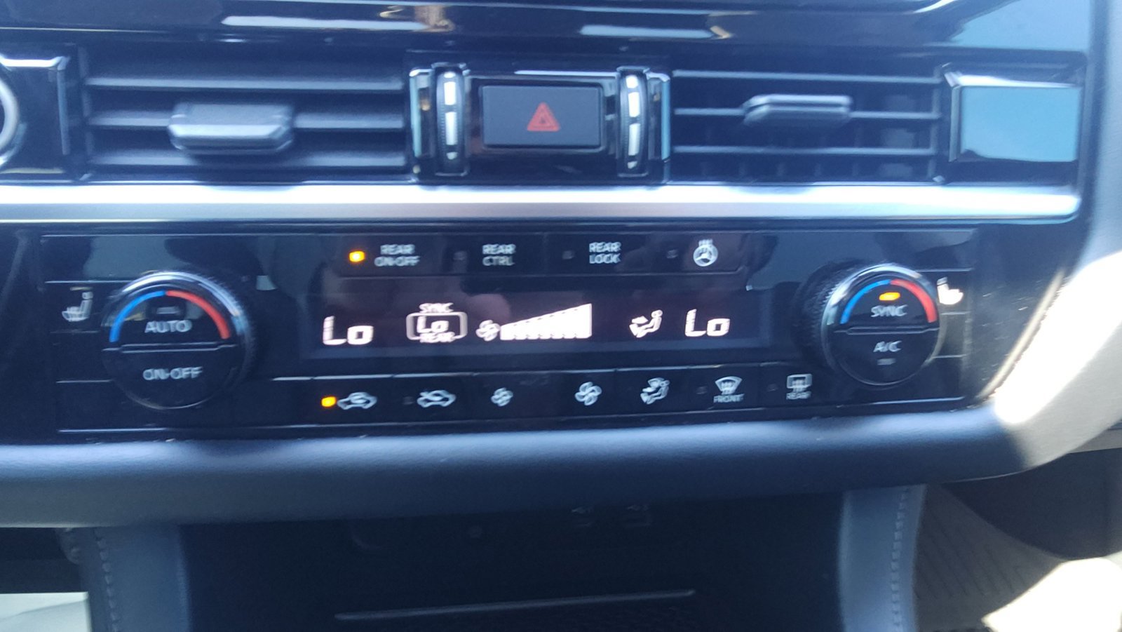 Used 2022 Nissan Pathfinder SL w/ SL Premium Package FWD image 21