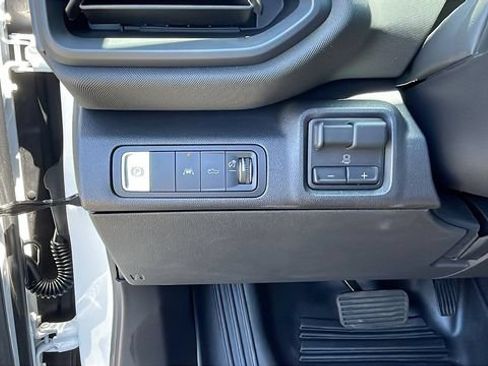 Used 2026 Chevrolet Silverado EV LT AWD/4WD image 24