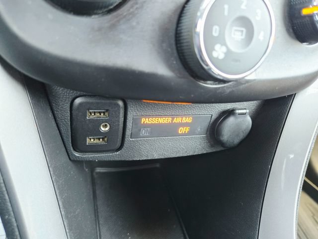 Used 2021 Chevrolet Trax LT w/ LT Convenience Package FWD image 24