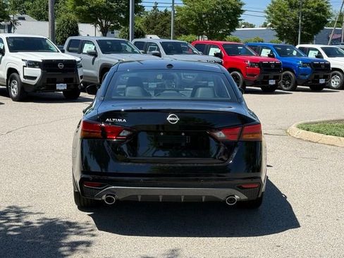 New 2026 Nissan Altima 2.5 SV FWD image 9