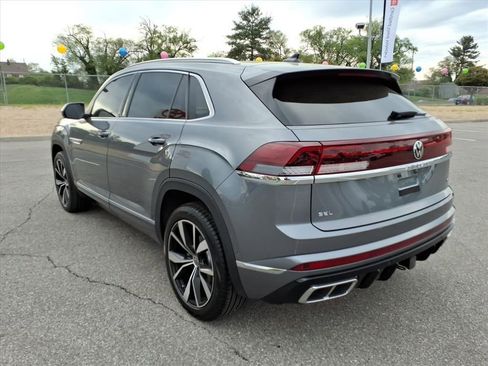 Used 2024 Volkswagen Atlas Cross Sport SEL Premium R-Line AWD/4WD image 7
