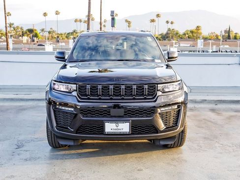New 2026 Jeep Grand Cherokee Limited AWD/4WD image 3