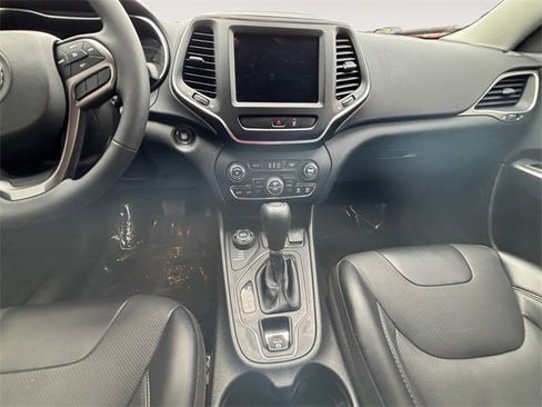 Used 2022 Jeep Cherokee Latitude Lux image 11