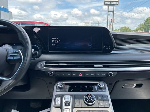 Used 2024 Hyundai Palisade Calligraphy image 25