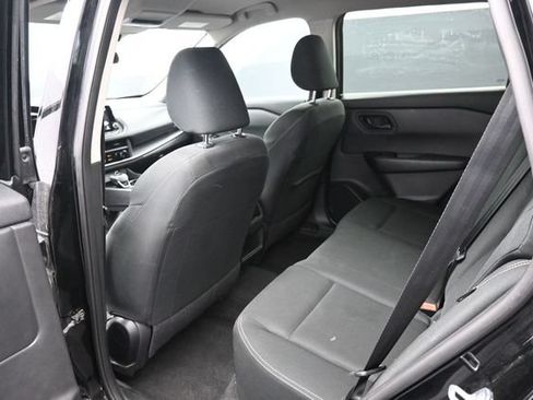 Used 2024 Nissan Rogue S AWD/4WD image 14