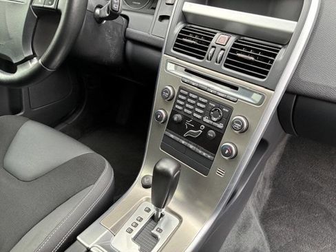 Used 2010 Volvo XC60 3.2 image 27