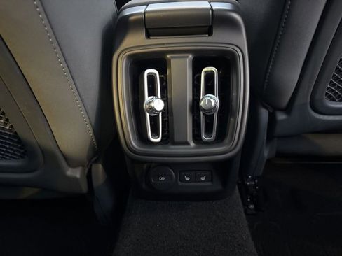 Used 2023 Polestar Polestar 2 w/ Pilot Pack image 17