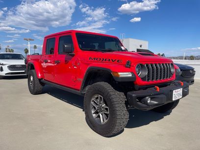 Used 2025 Jeep Gladiator Mojave