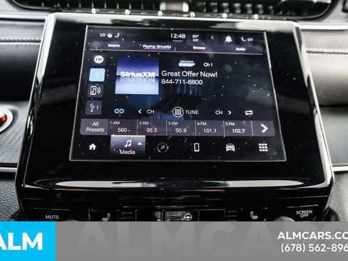 Used 2025 Jeep Grand Cherokee Altitude AWD/4WD image 39
