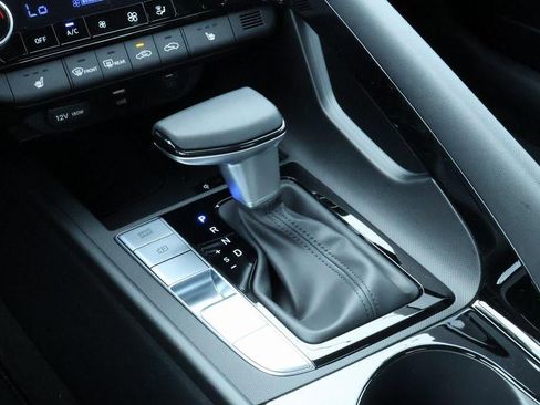 New 2025 Hyundai Elantra SEL image 12