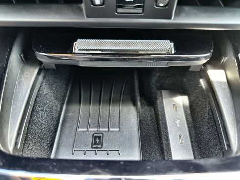 Used 2024 Porsche Cayenne S AWD/4WD image 11