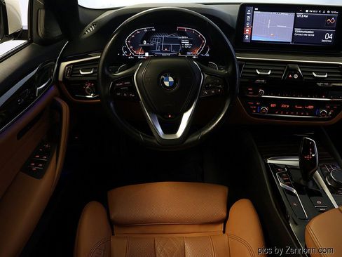 Certified 2023 BMW 530i xDrive w/ Premium Package AWD/4WD image 15