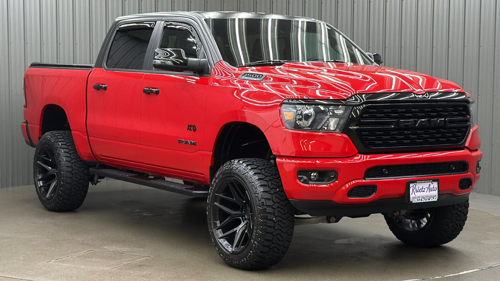 Used 2024 RAM 1500 4x4 Crew Cab image 7