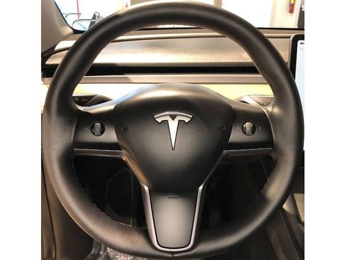 Used 2023 Tesla Model Y Long Range image 26