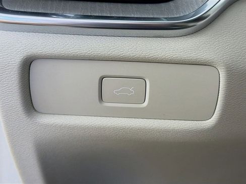 Certified 2024 Volvo S60 B5 Plus w/ Climate Package AWD/4WD image 10