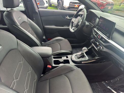 Used 2022 Kia Forte GT-Line w/ GT-Line Premium Package image 17
