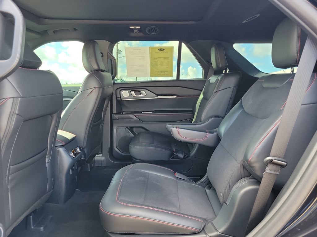 Used 2026 Ford Explorer ST w/ Sun And Sound Package AWD/4WD image 7