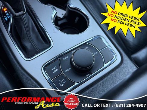 Used 2018 Jeep Grand Cherokee Limited image 17