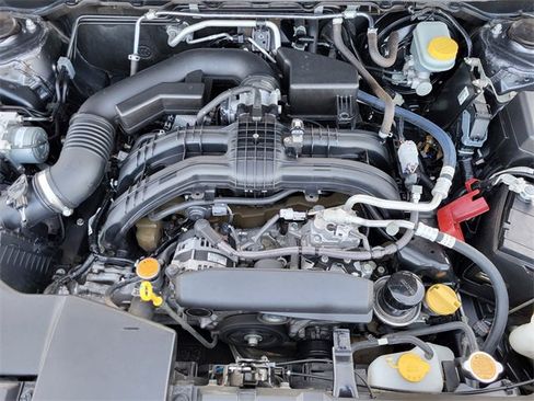 Used 2019 Subaru Crosstrek 2.0i Limited image 19