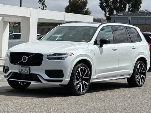 Certified 2023 Volvo XC90 T8 Plus w/ Protection Package Premier AWD/4WD image 8