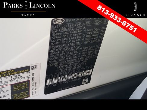 Used 2019 Land Rover Discovery HSE image 37