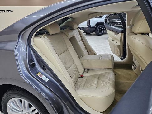 Used 2014 Lexus ES 350 w/ Luxury Package FWD image 22