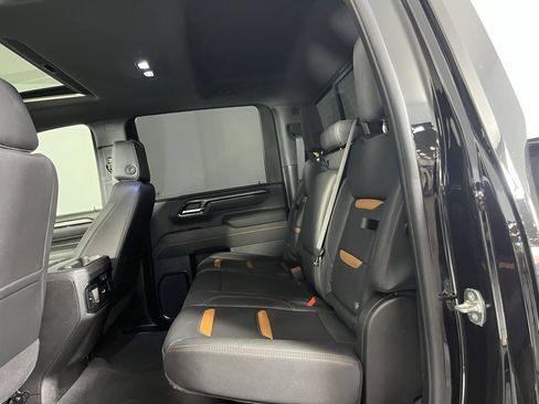 Used 2025 GMC Sierra 3500 AT4 w/ AT4 Premium Plus Package image 28