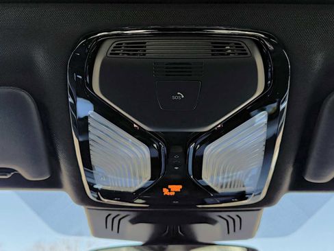 New 2026 BMW 330i xDrive xDrive w/ Premium Package image 25